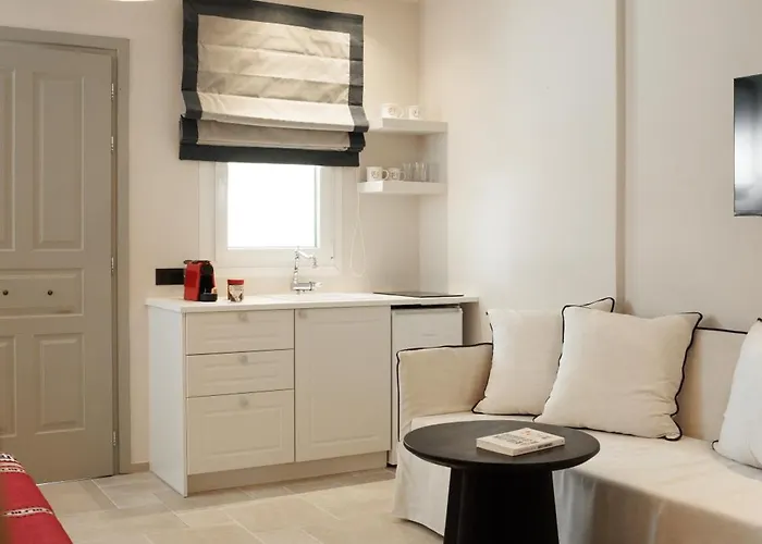 Phoenicia Nature Naxos